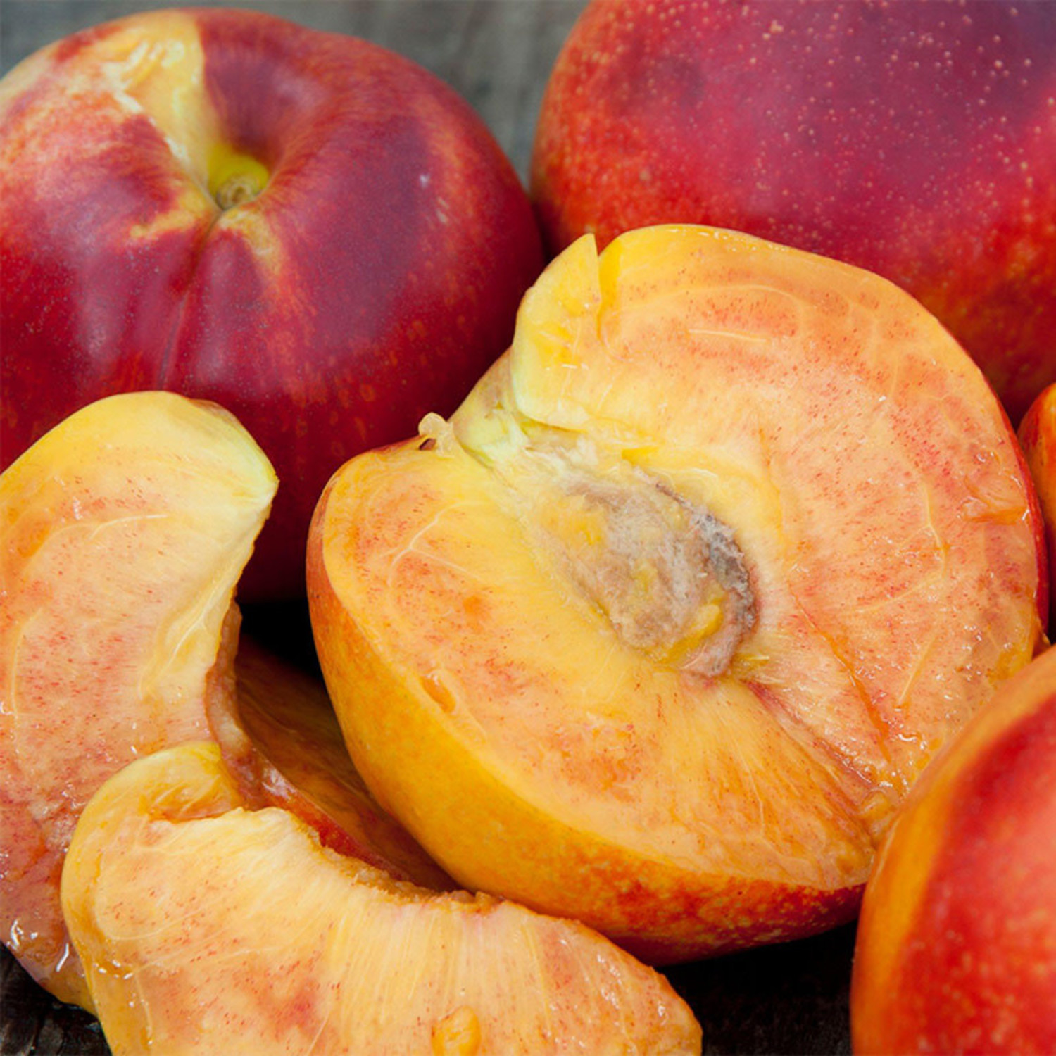 12 Facts About Nectarines 