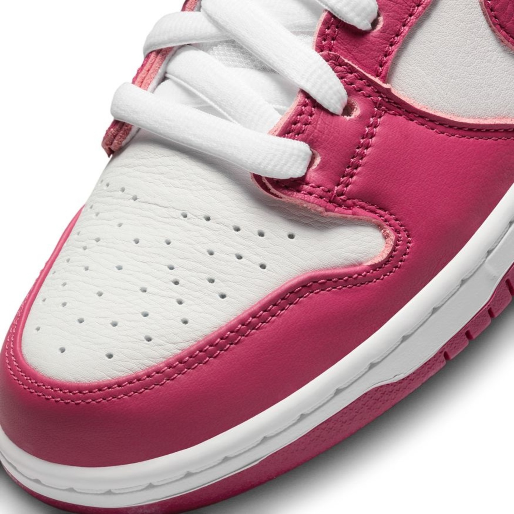 nike sb dunk sweet beet