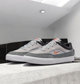 Nike SB Nike SB Malor Lt Smoke Grey/Cosmic Clay