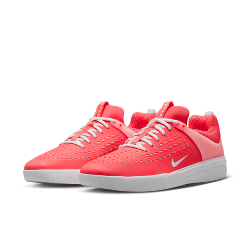 Nike SB Nike SB Zoom Nyjah 3 Hot Punch/White