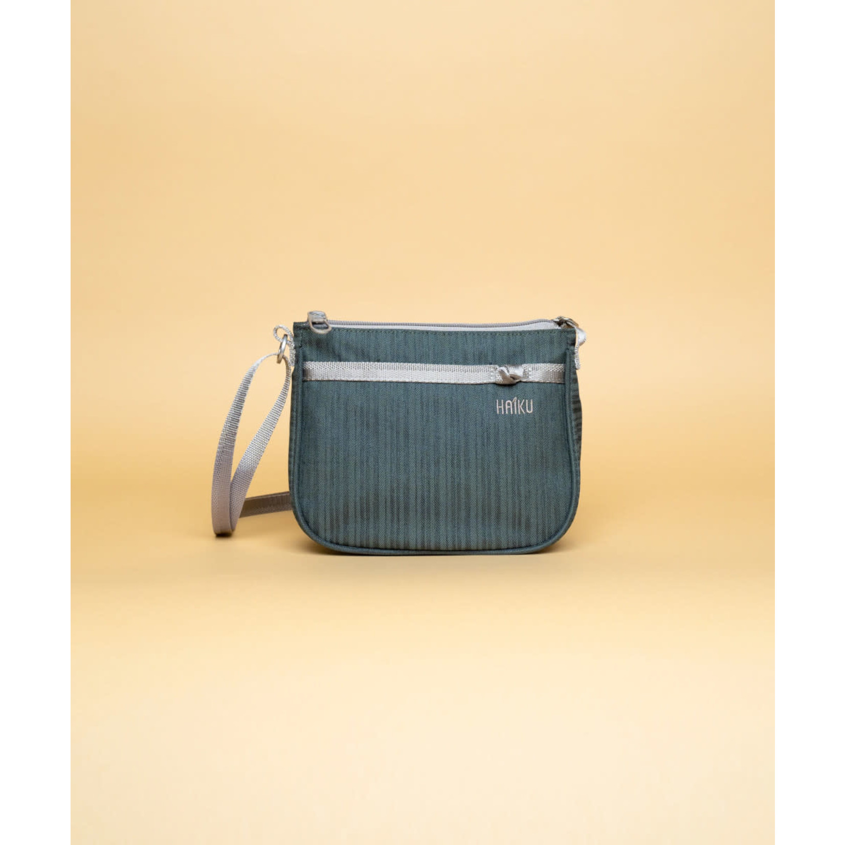 Haiku Lark Crossbody