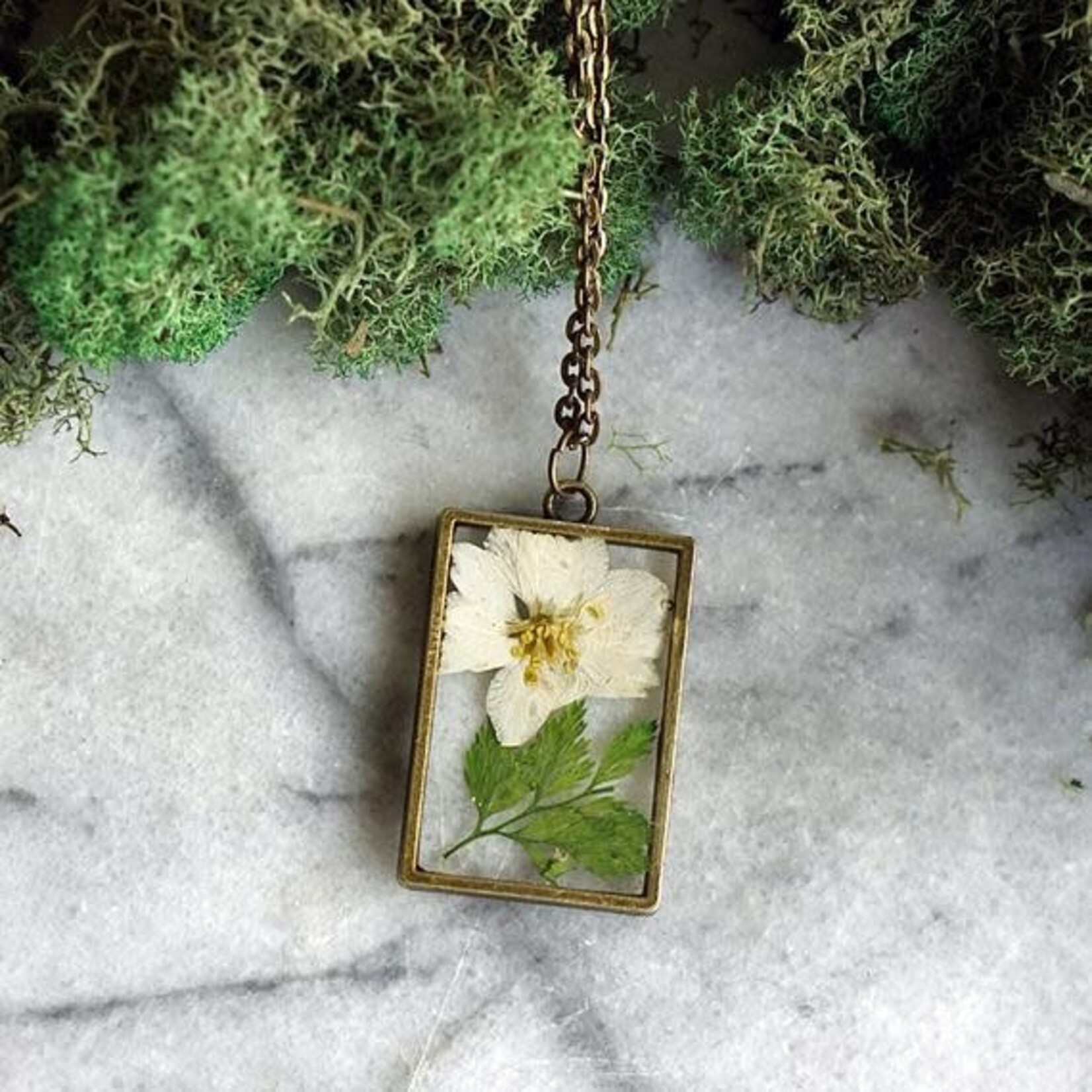 The Pretty Pickle December Birth Flower Necklace