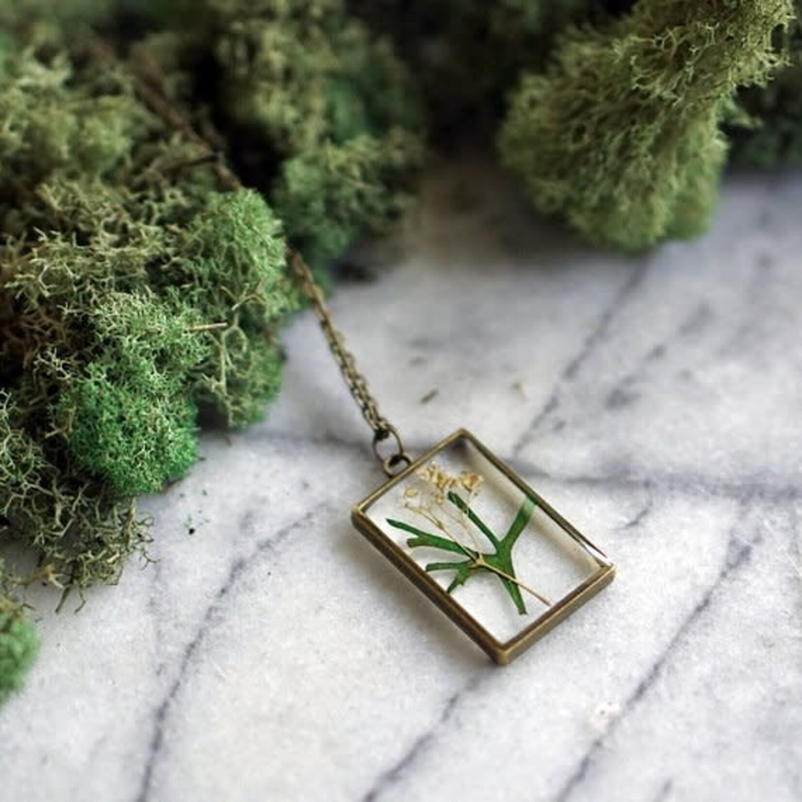 The Pretty Pickle May Birth Flower Necklace