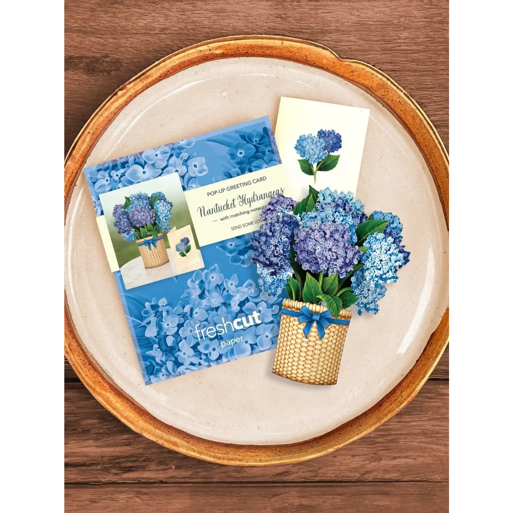 Freshcut Paper Mini Nantucket Hydrangeas Pop Up Bouquet