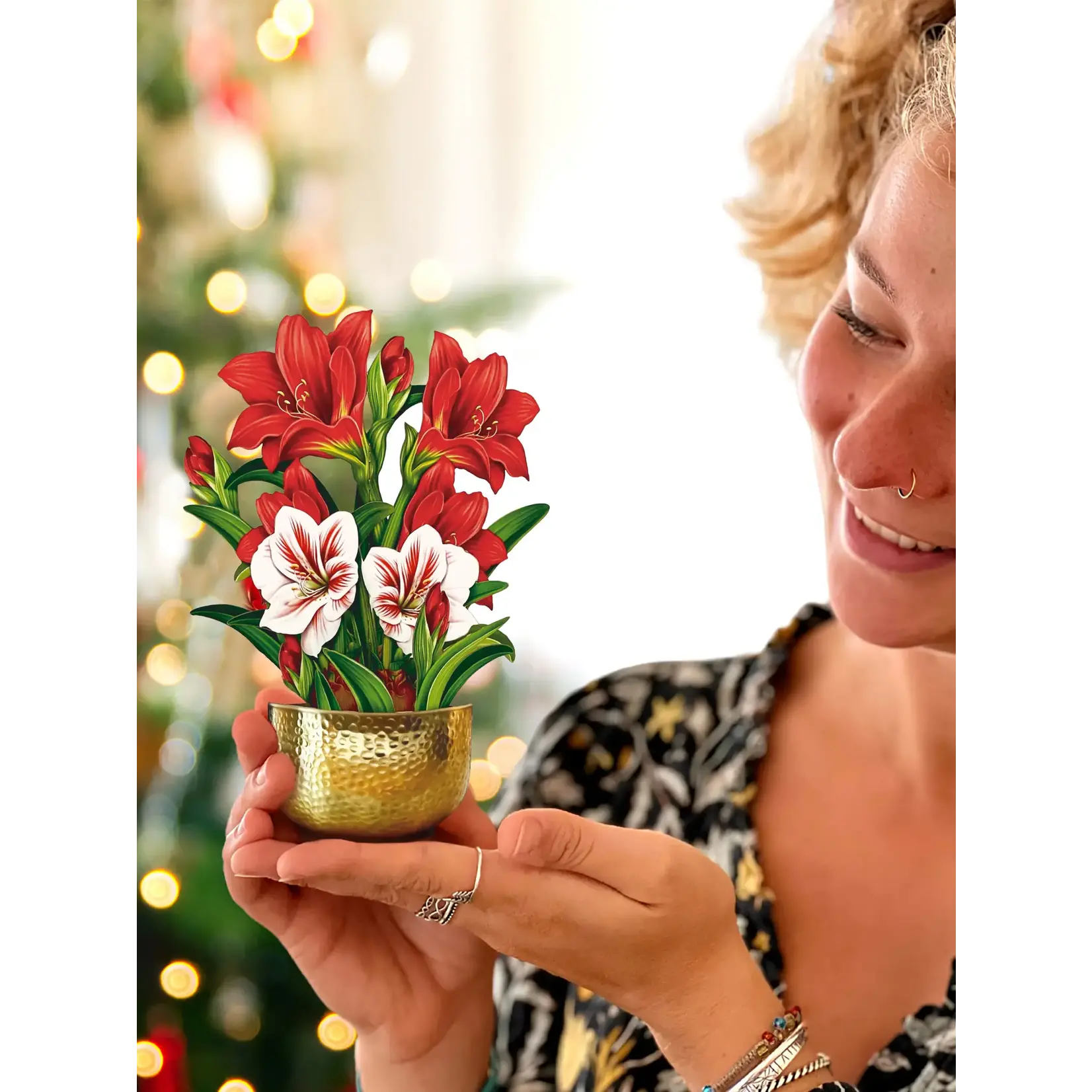 FreshCut Paper Mini Scarlet Amaryllis Pop Up Bouquet
