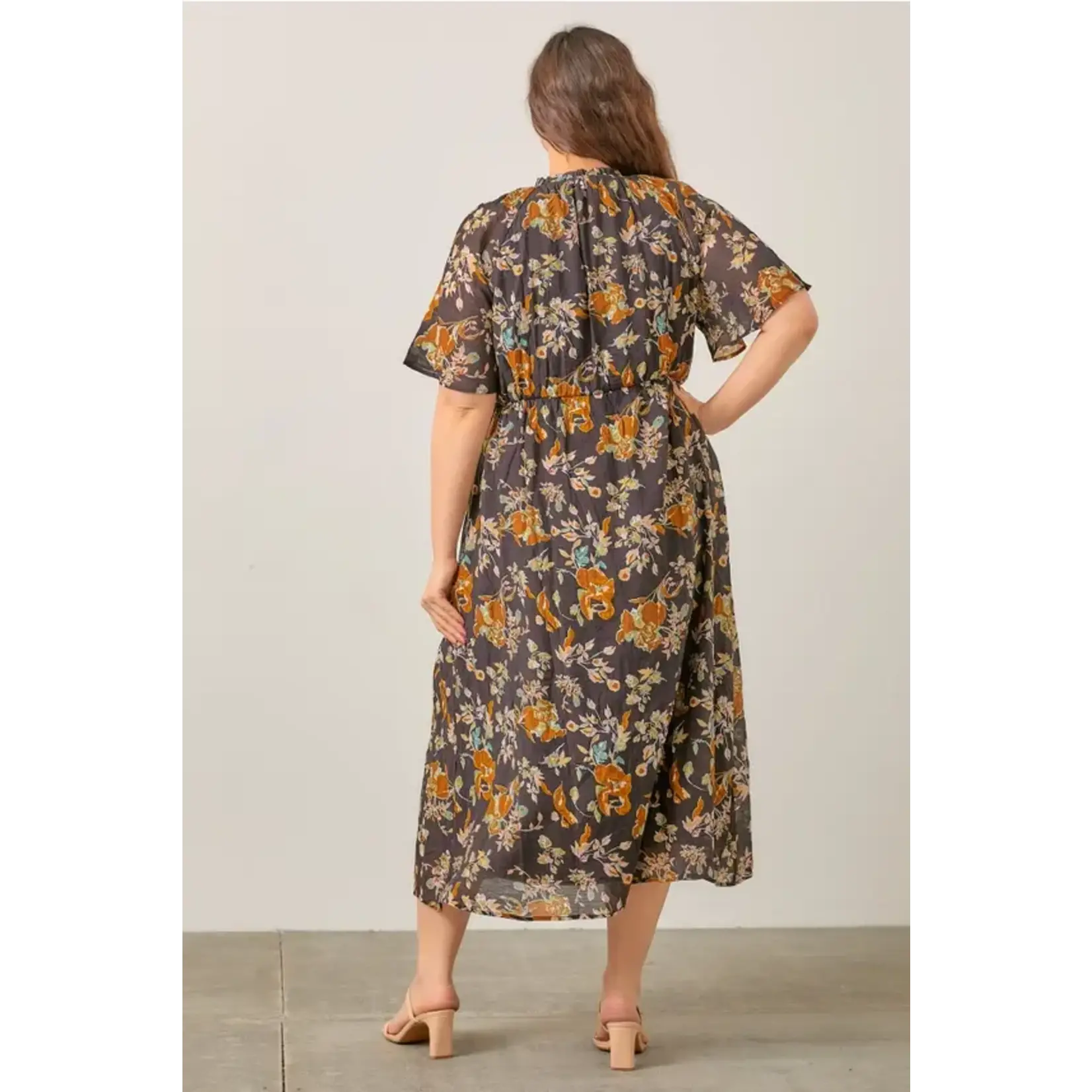 Polagram by Wellmade USA Black Floral Midi Dress