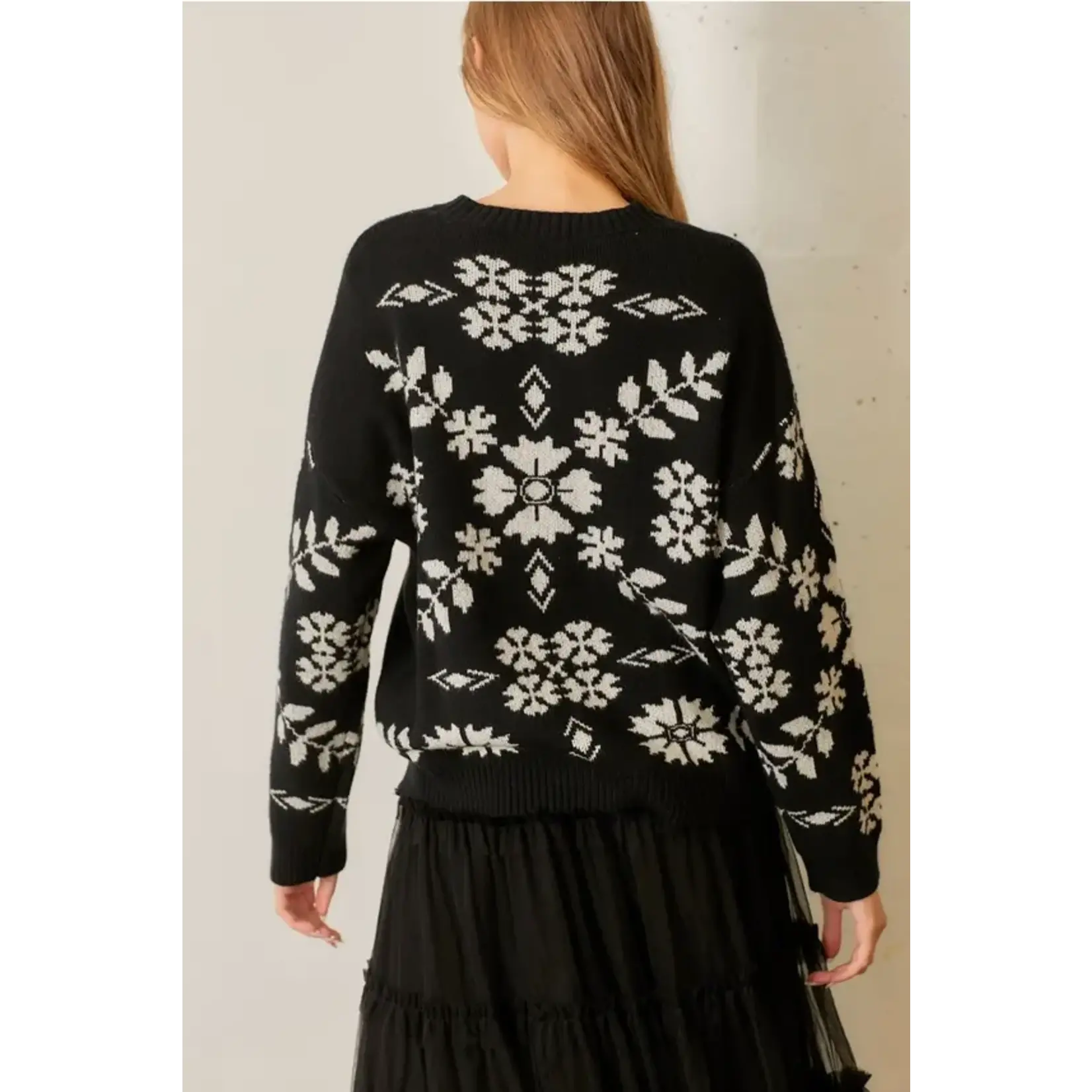 Polagram by Wellmade USA Floral Intarsia Pullover Sweater
