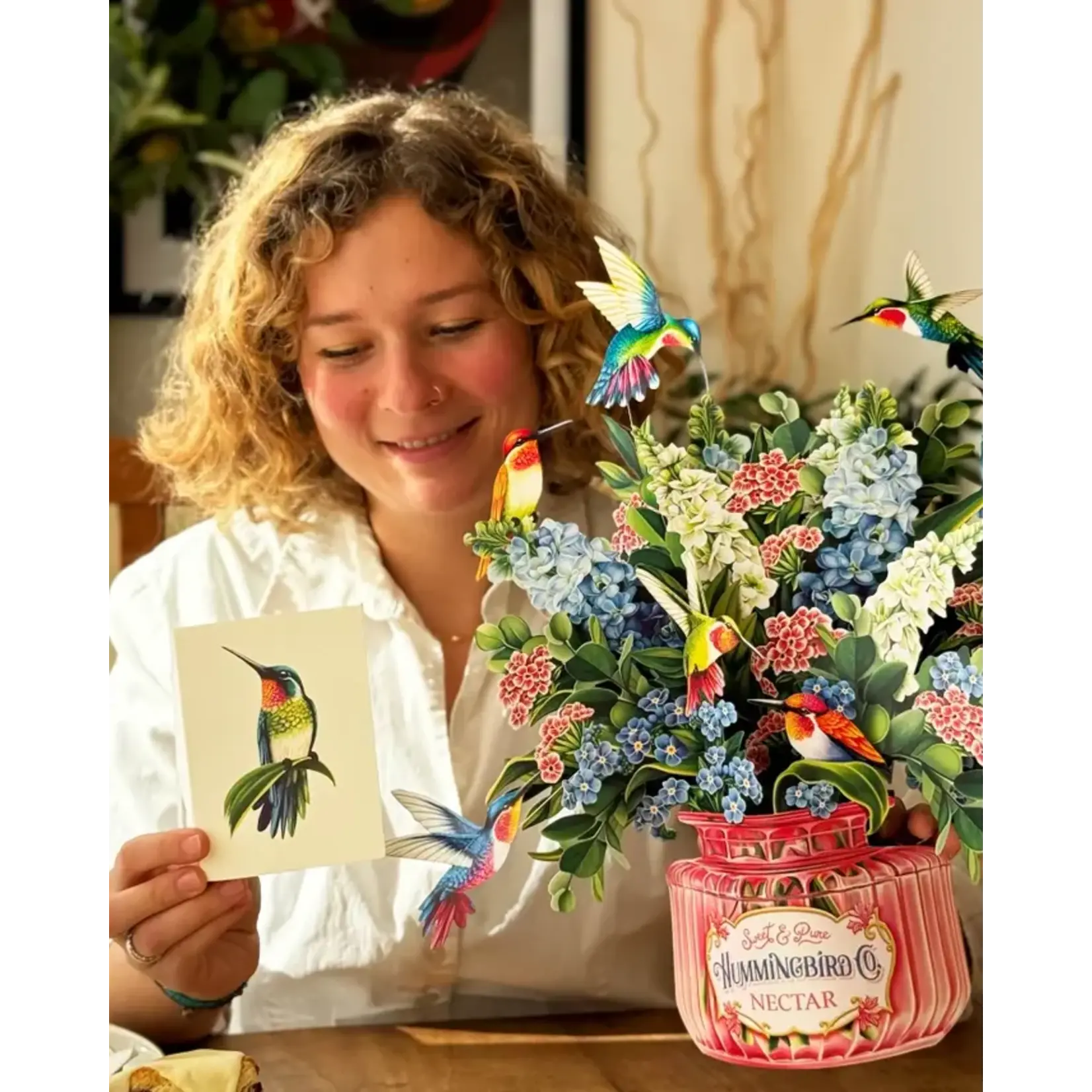 FreshCut Paper Hummingbird Oasis Pop Up Bouquet