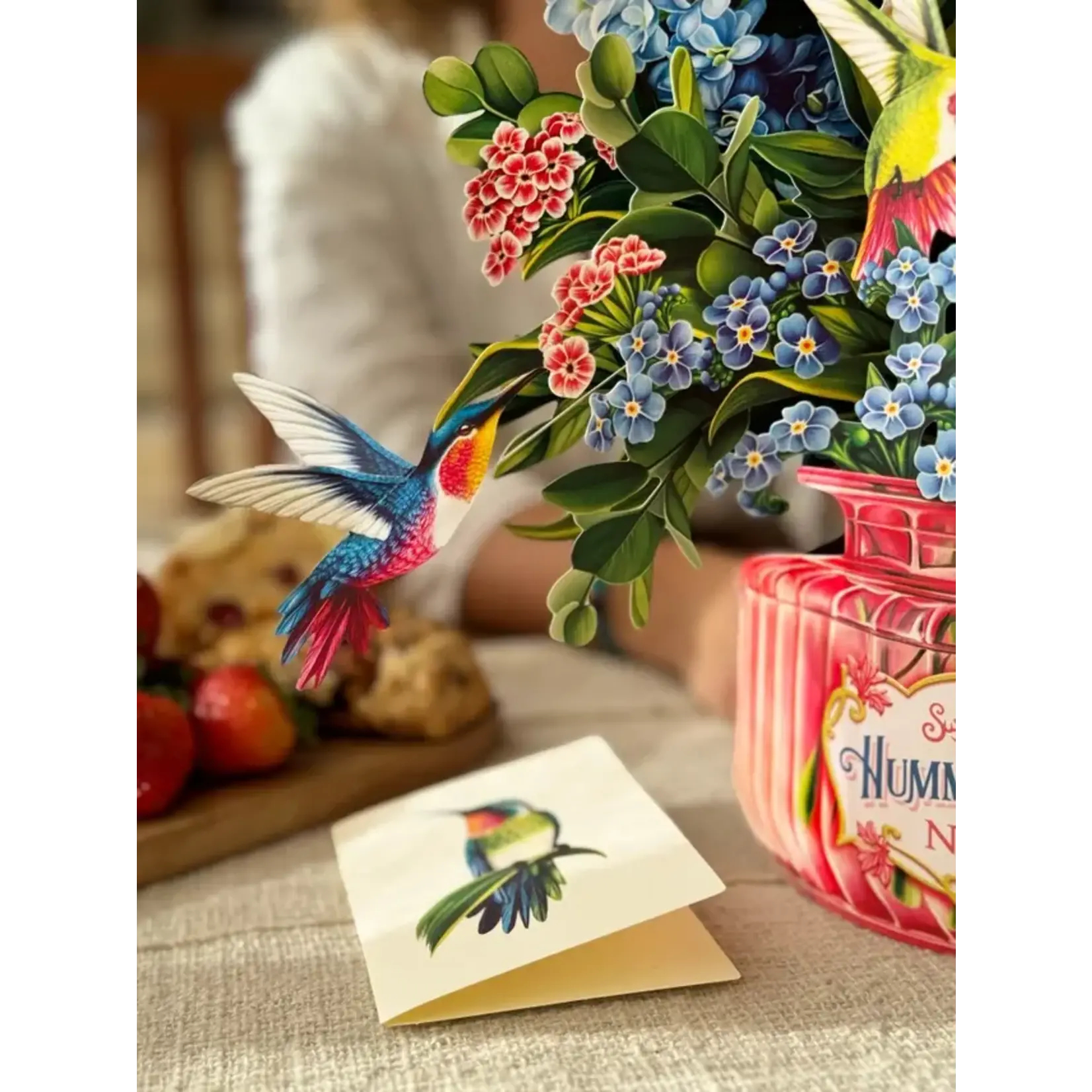 FreshCut Paper Hummingbird Oasis Pop Up Bouquet