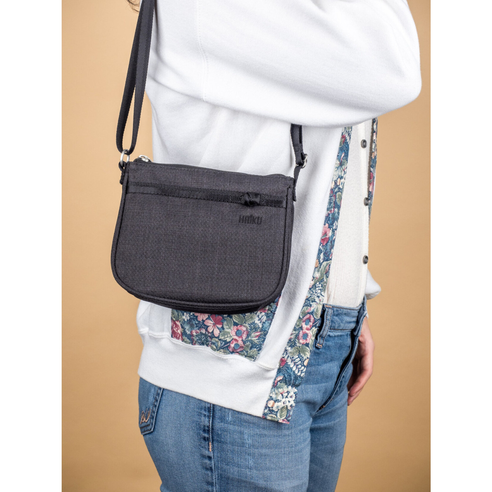 Haiku Blackberry Lark Crossbody