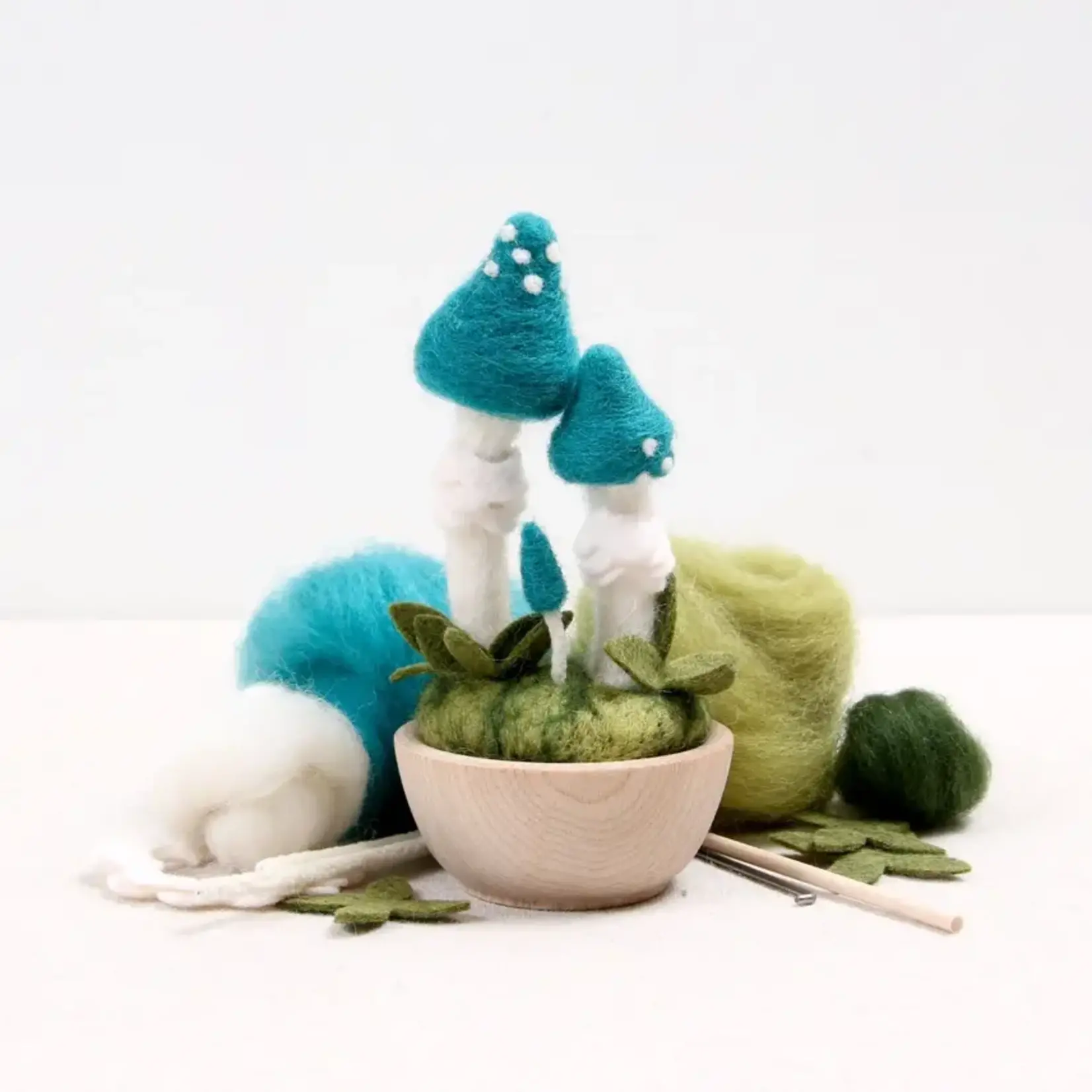 Benzie Design Blue Roundhead Felting Kit