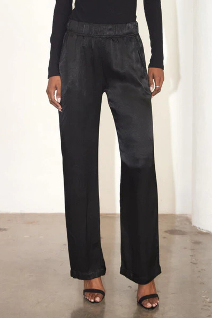 La Made Sasha Silky Wide Leg Pintuck Pant