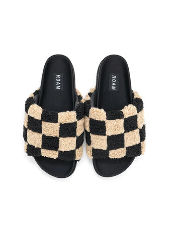 Roam Roam Fuzzy Checkered Slide