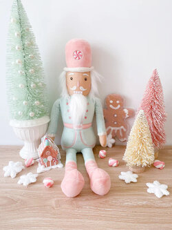 MON AMI Candy Nutcracker