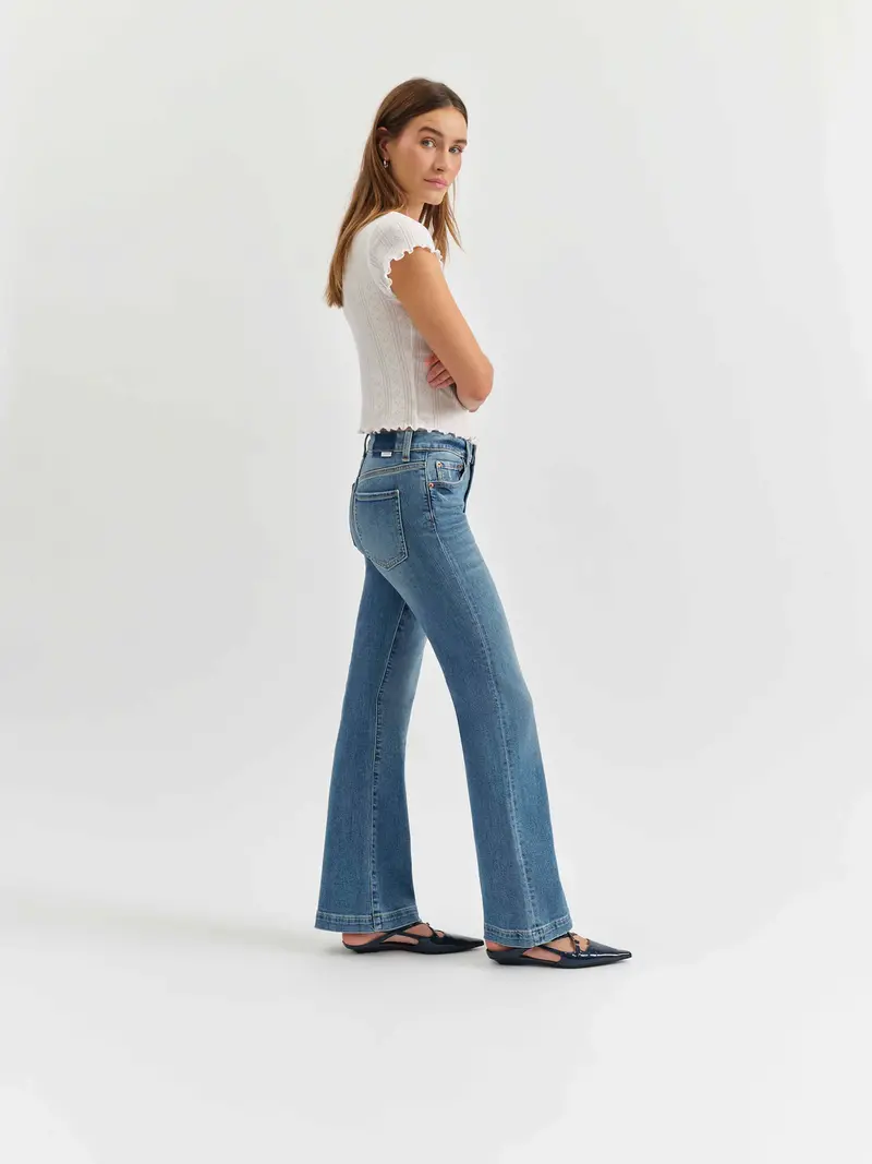 Daze The Heart Breaker Mid Rise Flare