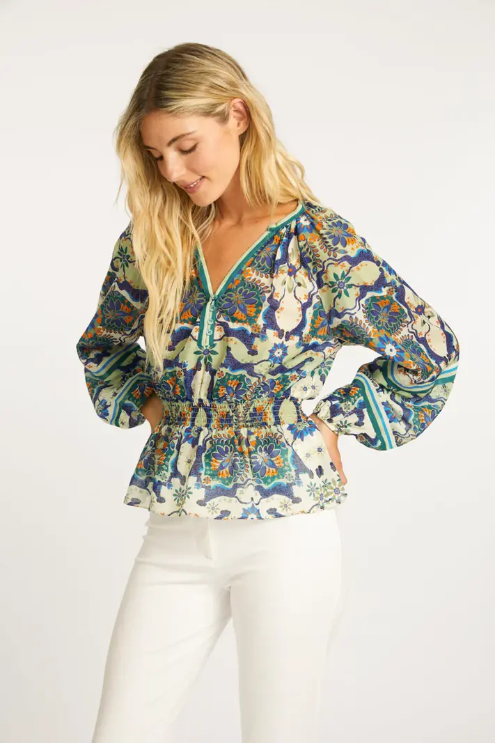 Caballero Tarot Wildcat Taperstry Top