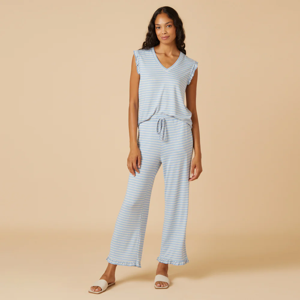 Softies Dream Ruffle V-Neck w/Cropped Pant