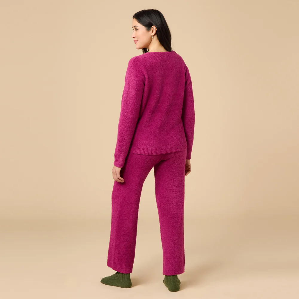 Softies Solid Marshmallow V-Neck Lounge Set