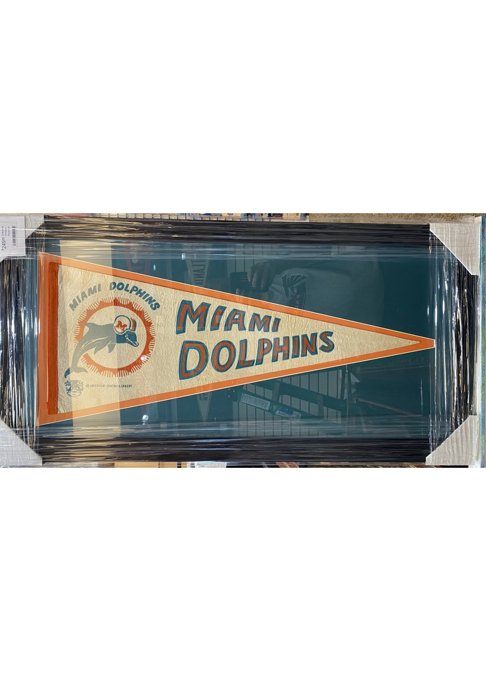 Pennant (F & UF) Dolphins Helmet 1960s Pennant A