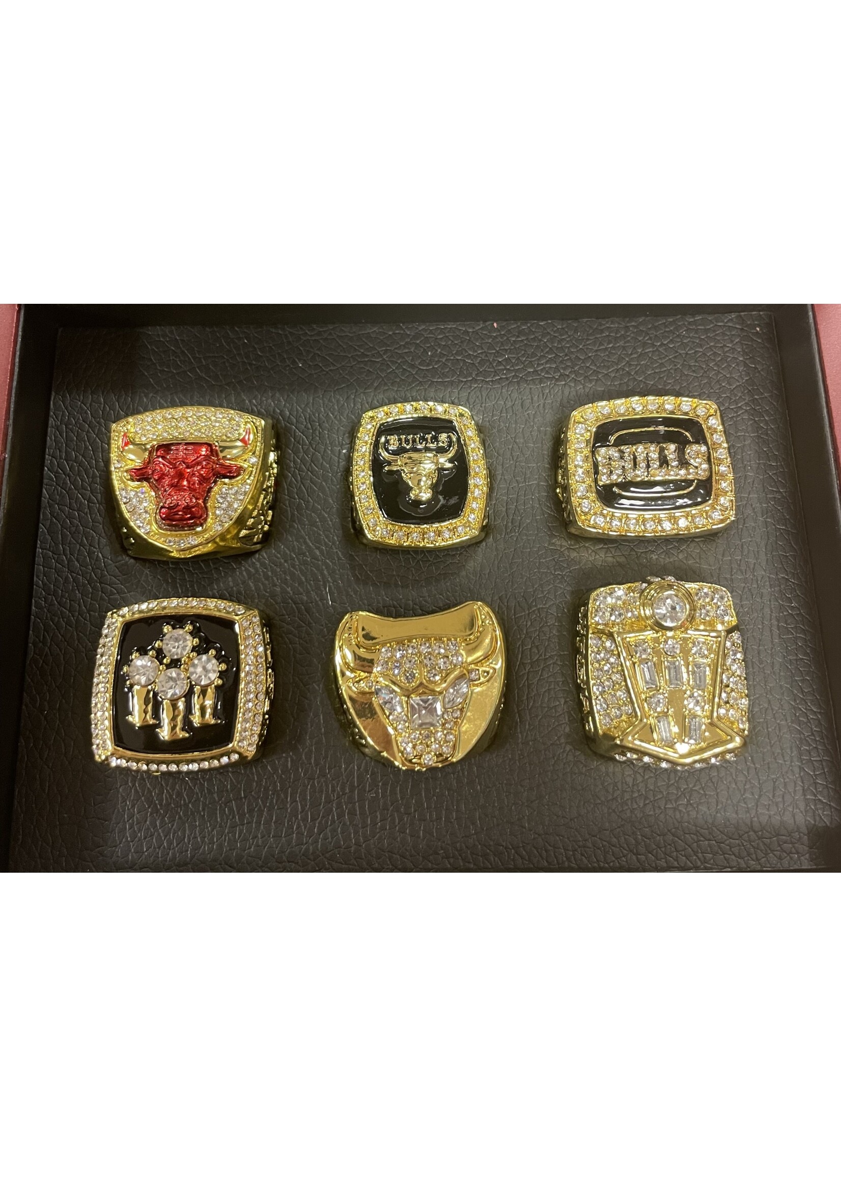 Bulls 6 Ring Set