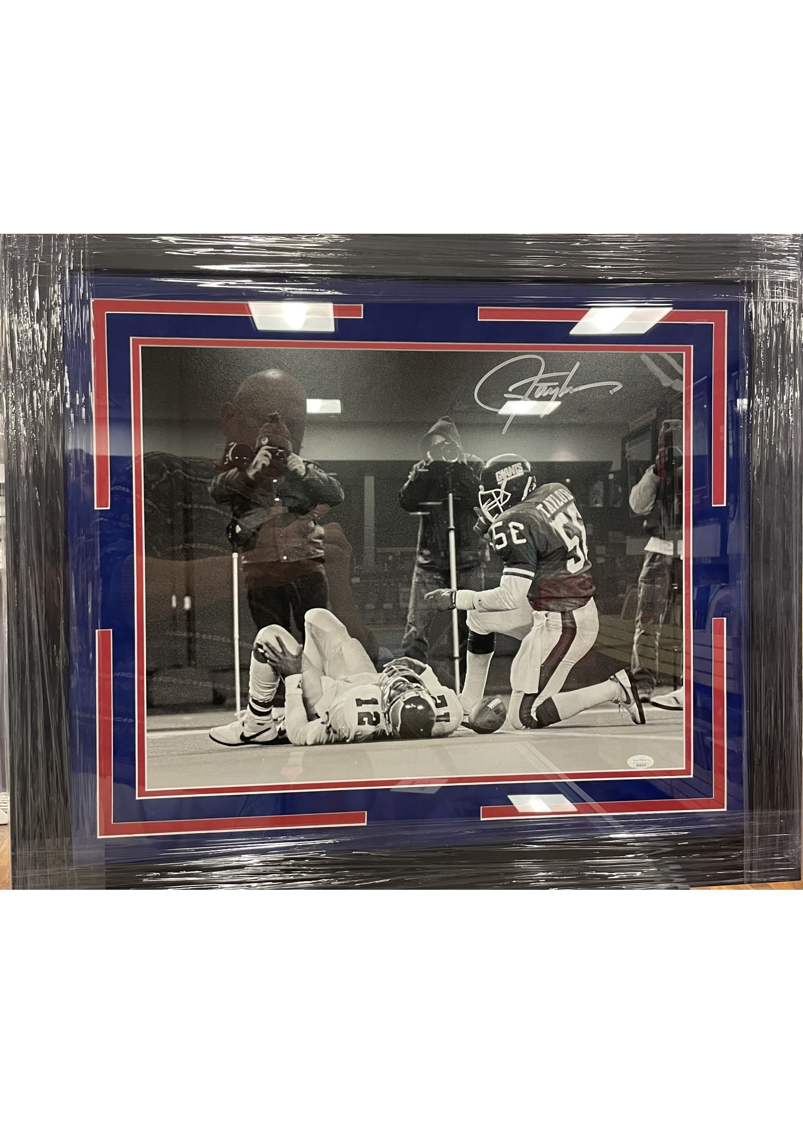 Picture Lawrence Taylor 16x20 B