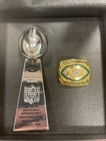 Rings Jets Ring & Trophy Set