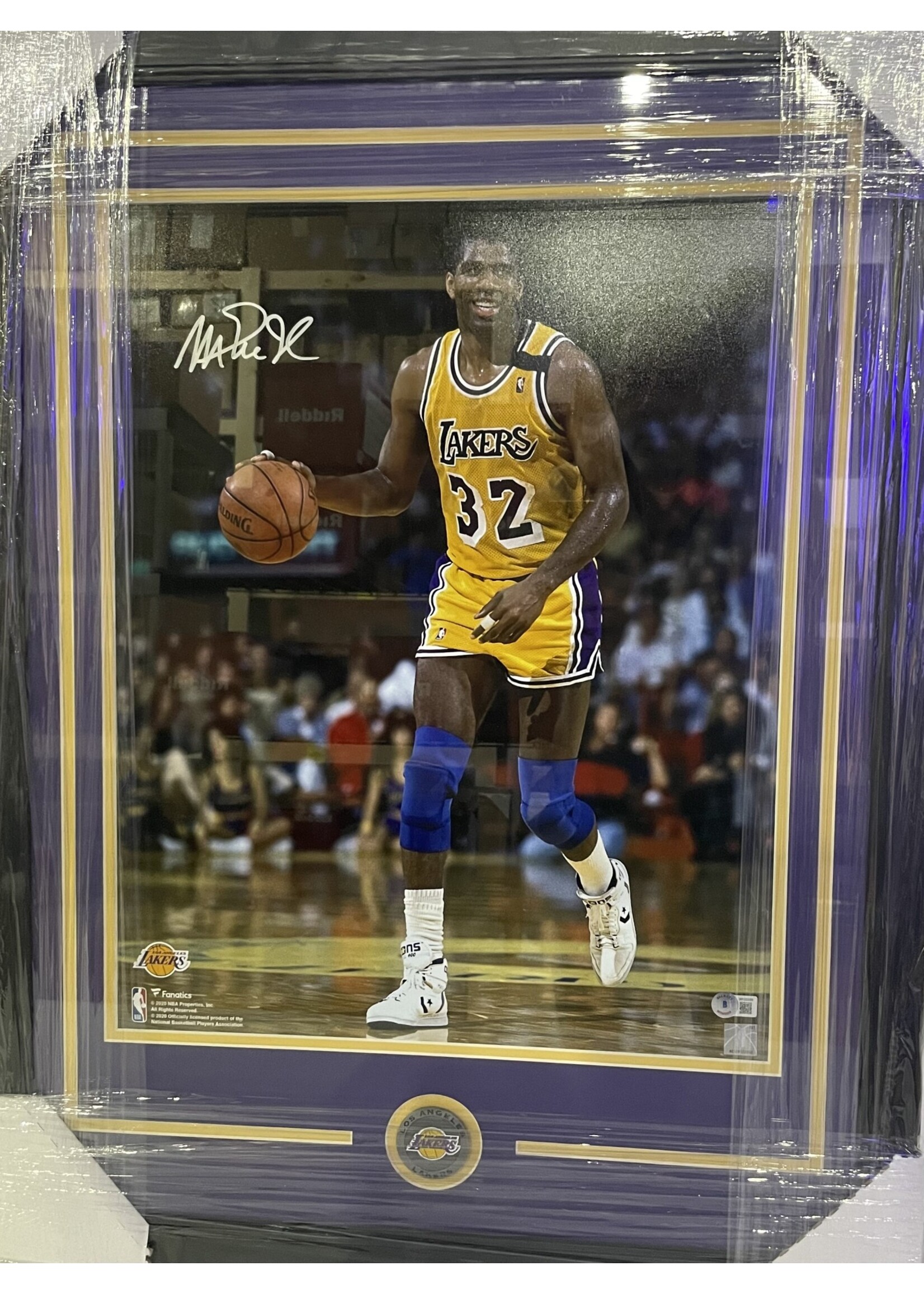 Picture Magic Johnson 16x20 C