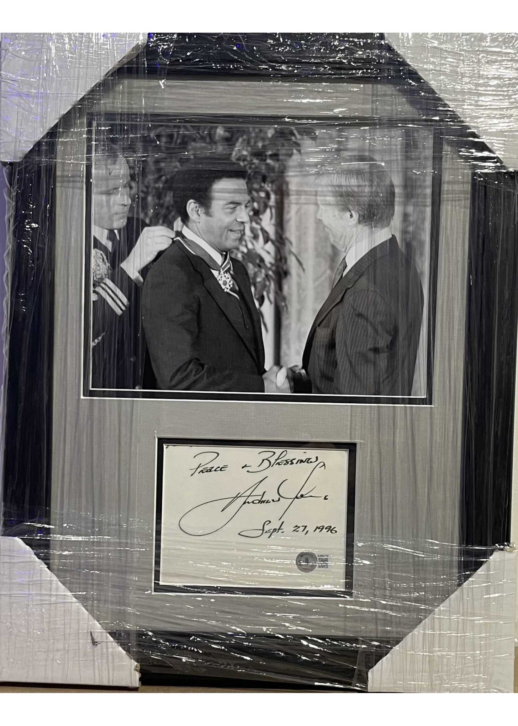 Picture Andrew Young Cut Signature