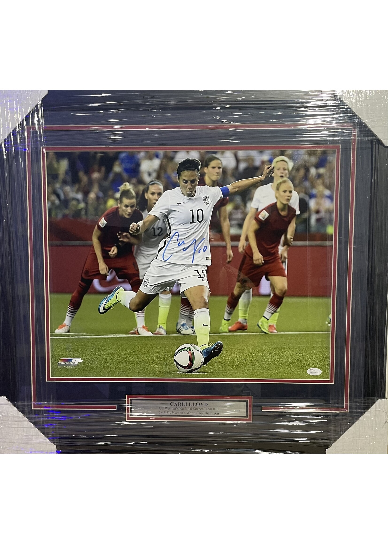 *P Carli Lloyd 16x20 B