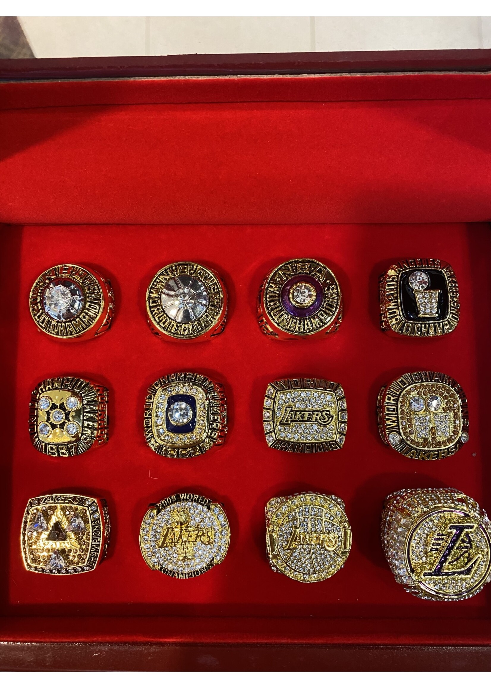 Rings Lakers 12 Ring Set