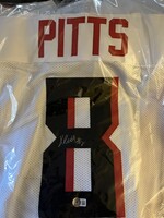 Kyle Pitts Jersey B