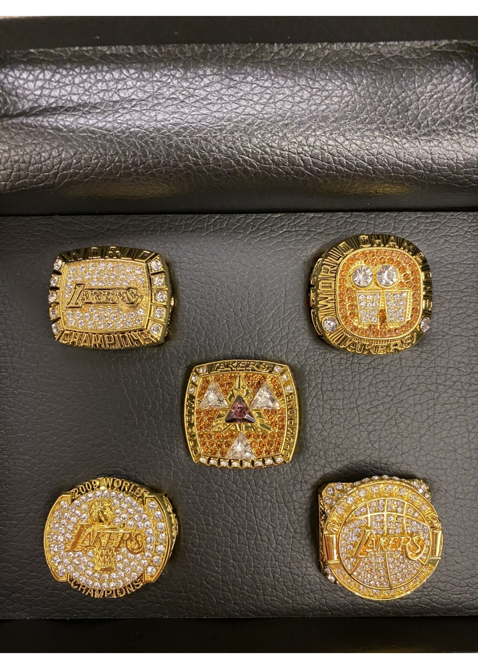 Lakers 5 Ring Kobe Set