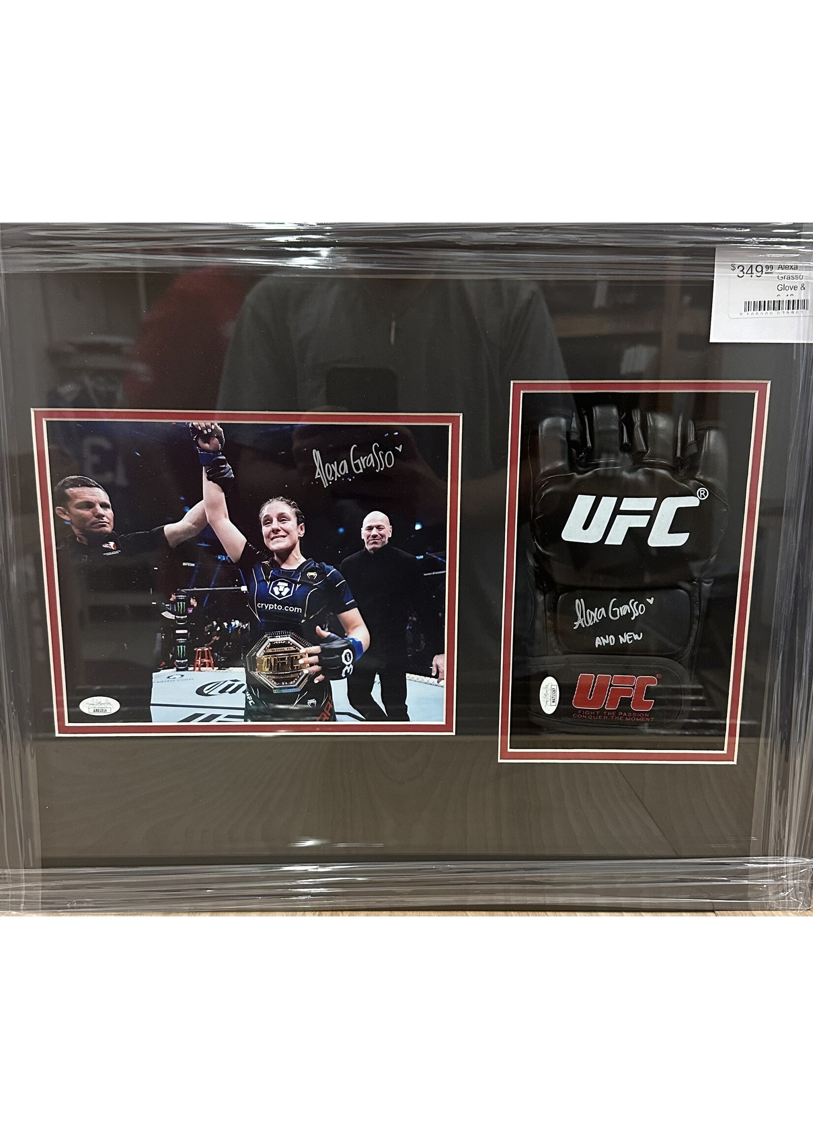 Balls/Bats/Gloves Alexa Grasso Glove & 8x10