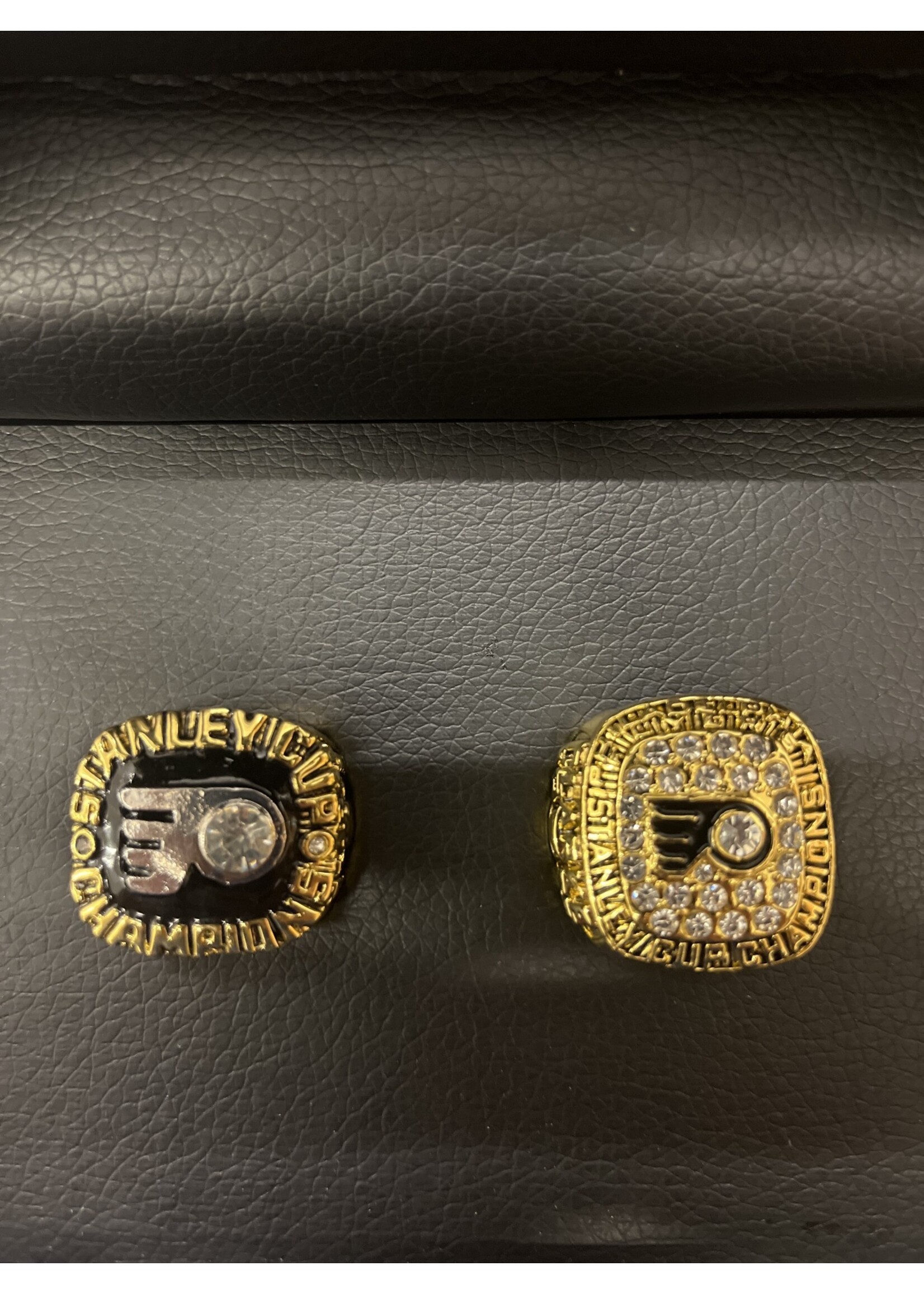 Flyers 2 Ring Set