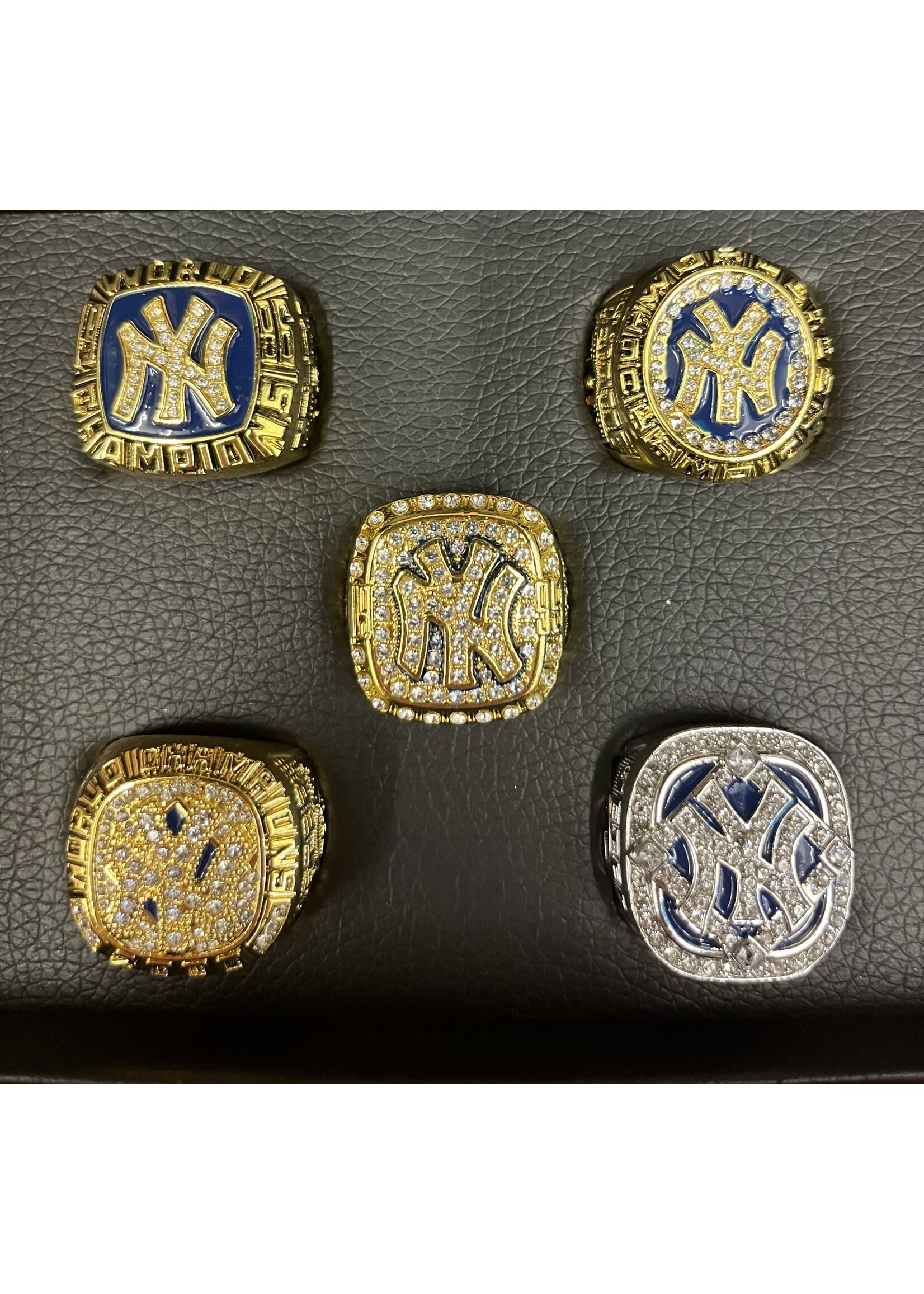 Yankees 5 Ring Jeter Set