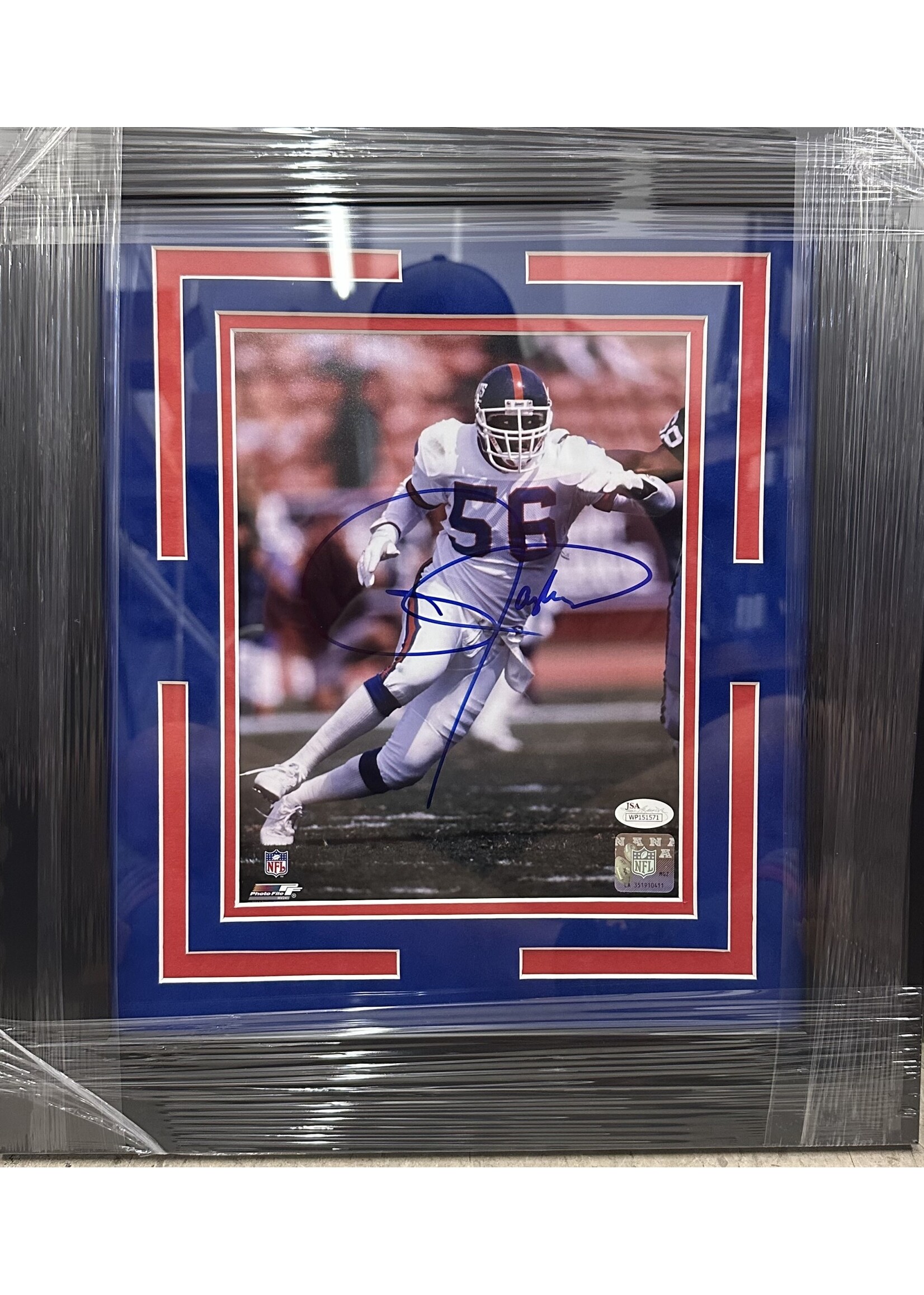 Lawrence Taylor 8x10 C