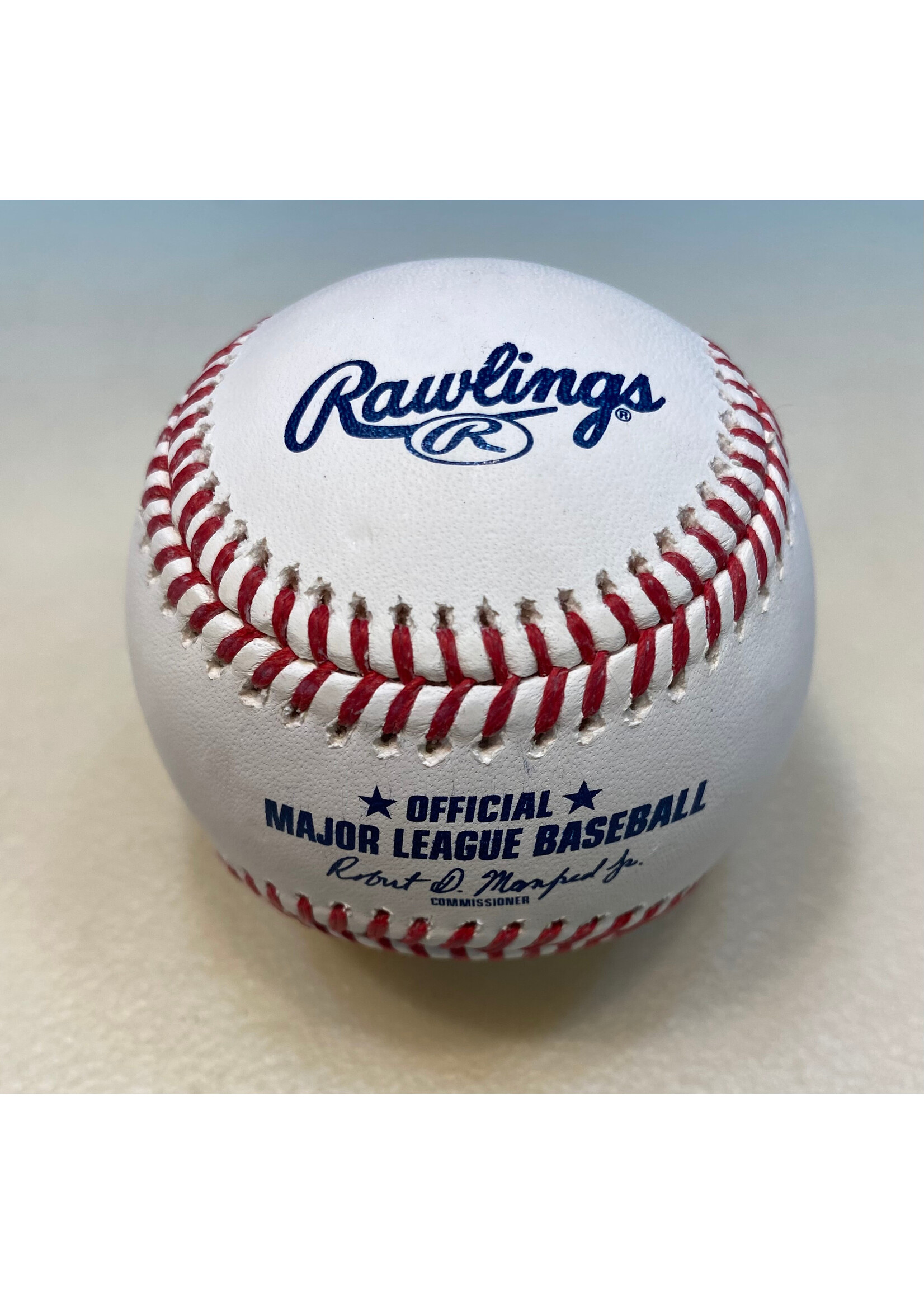 Balls/Bats/Gloves MLB Baseball Unsigned