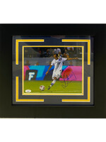 Picture Landon Donovan 8x10