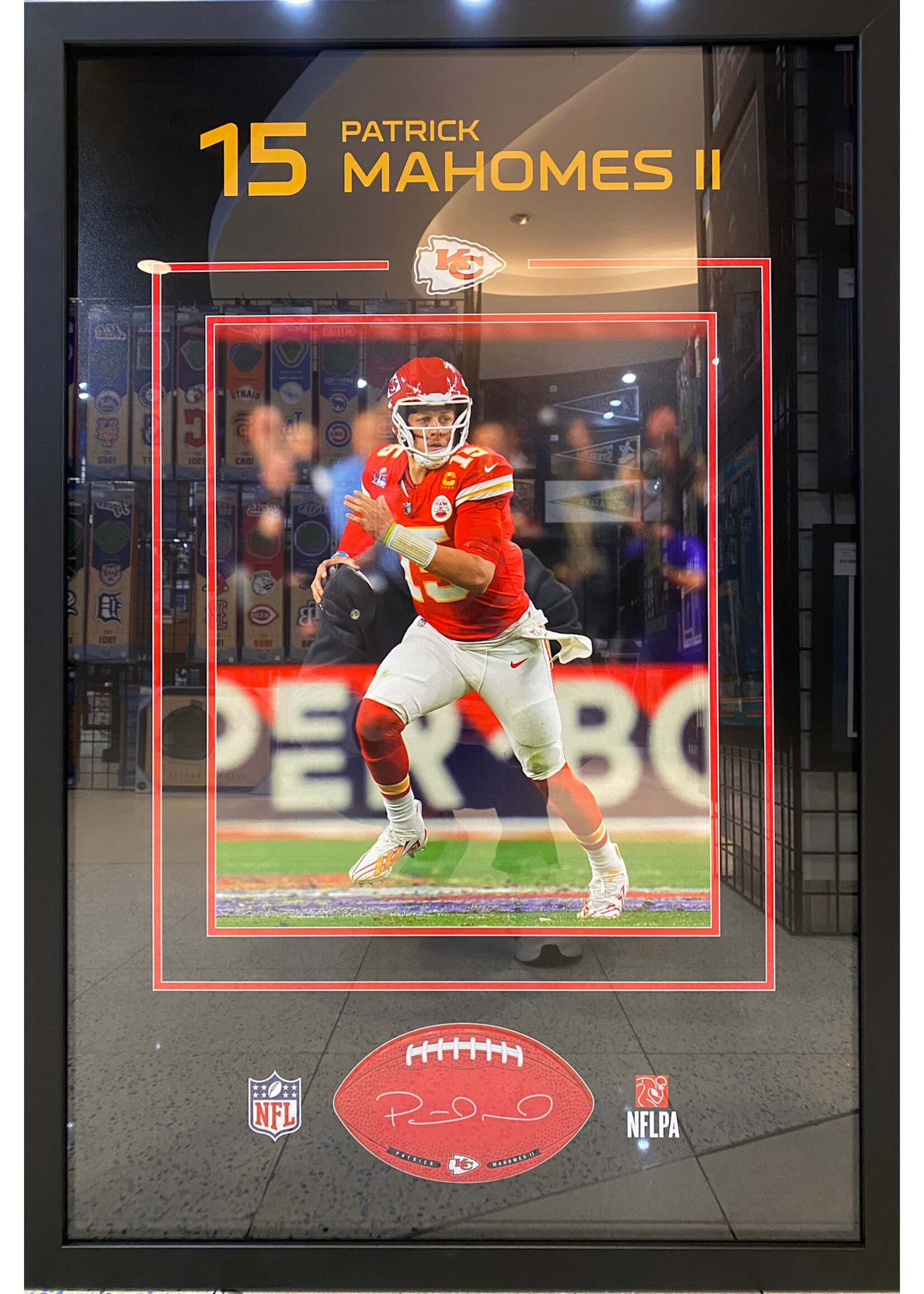 Picture Patrick Mahomes LG Signables