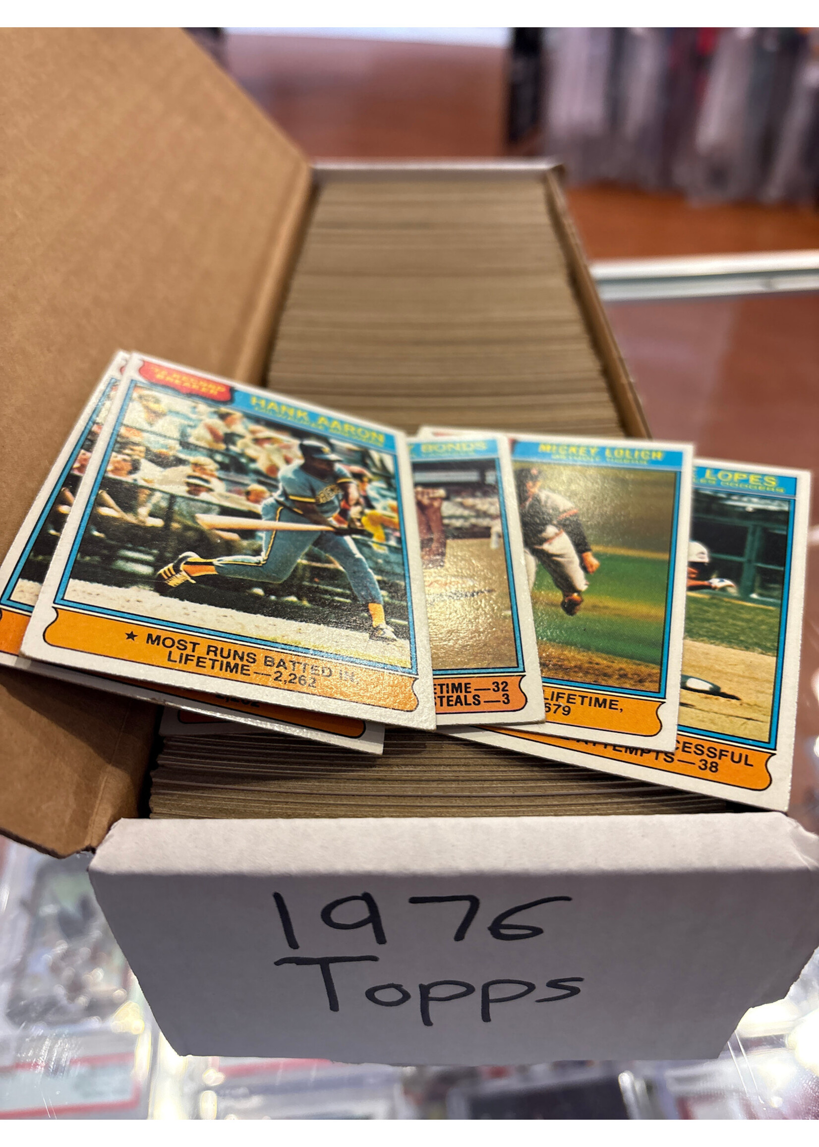 Cards 1976 Topps Complete Set
