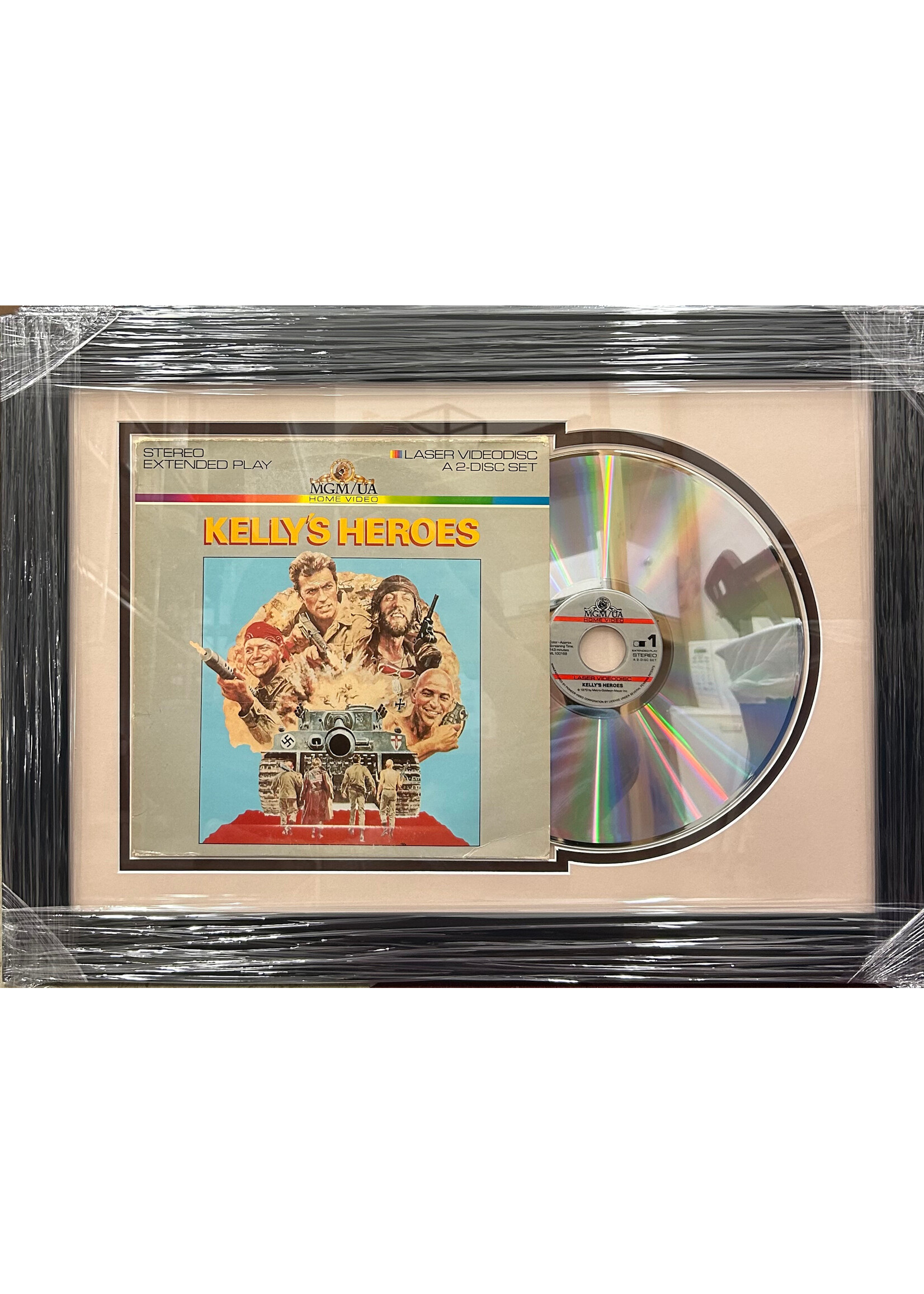 Picture Kelly's Heroes Laser Disc