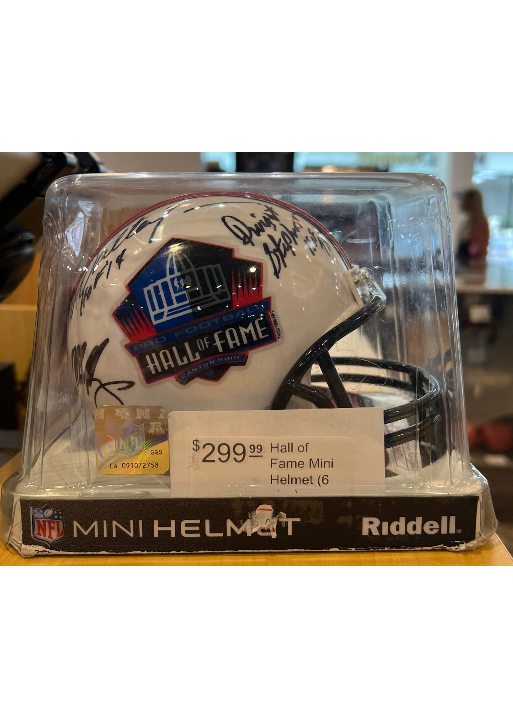 Helmet (Full & Mini) Hall of Fame Mini Helmet (6 sigs)