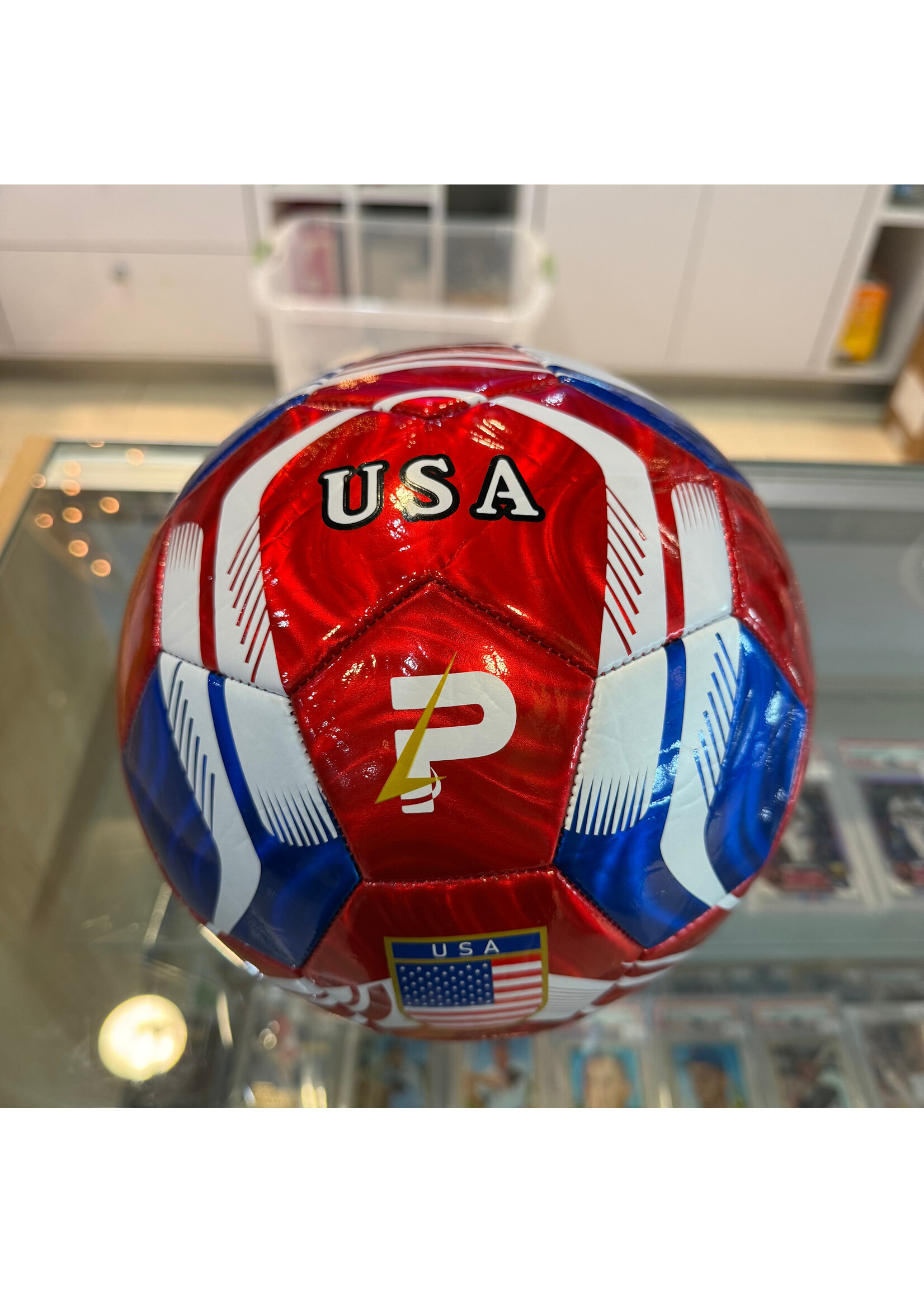 Balls/Bats/Gloves USA-R Lg Soccer Ball