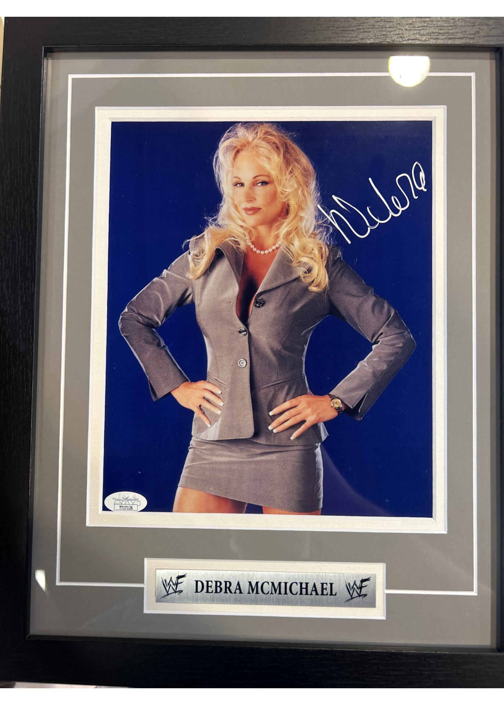 Picture Debra McMichael 8x10