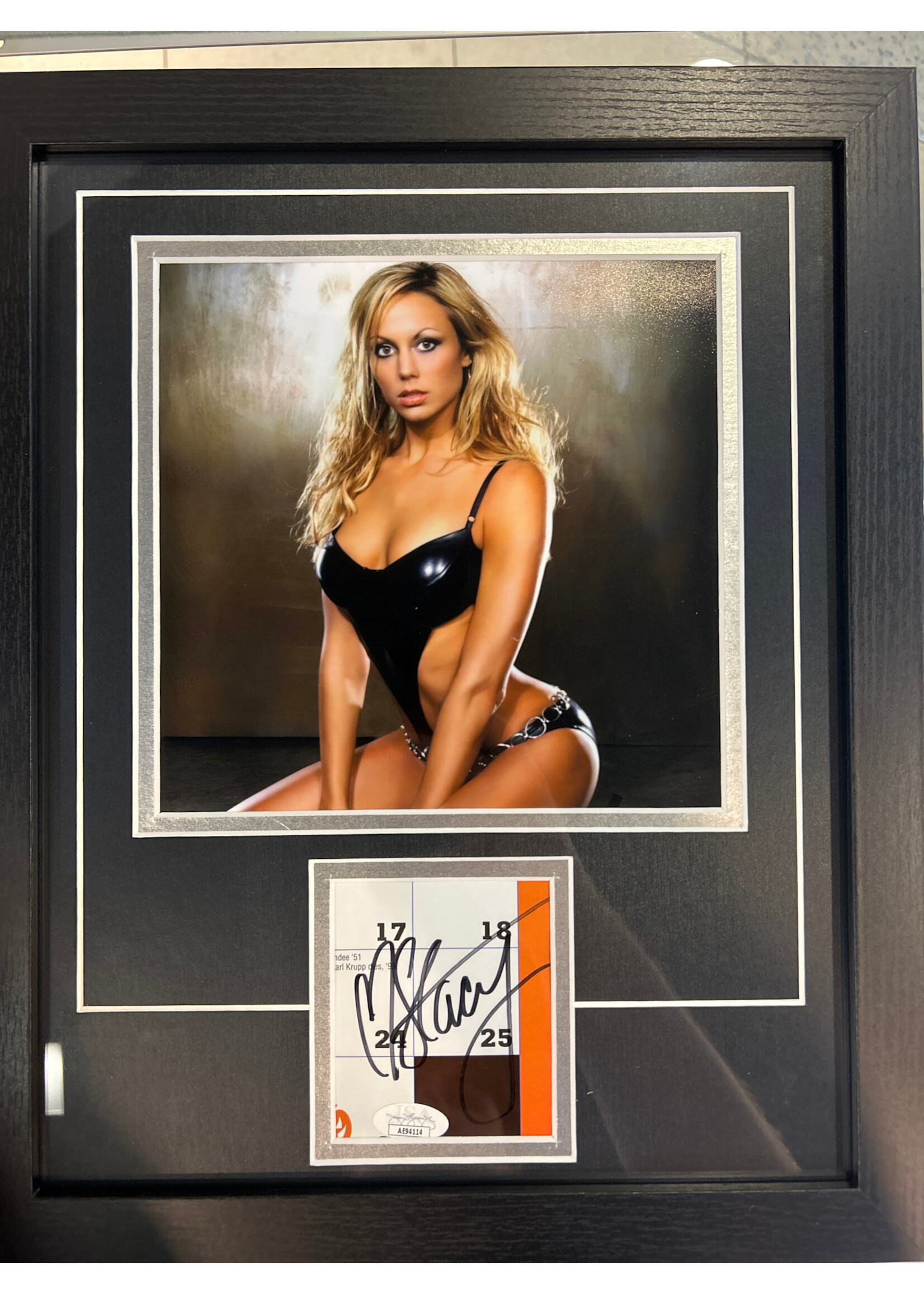 Picture Stacy Kiebler Cut