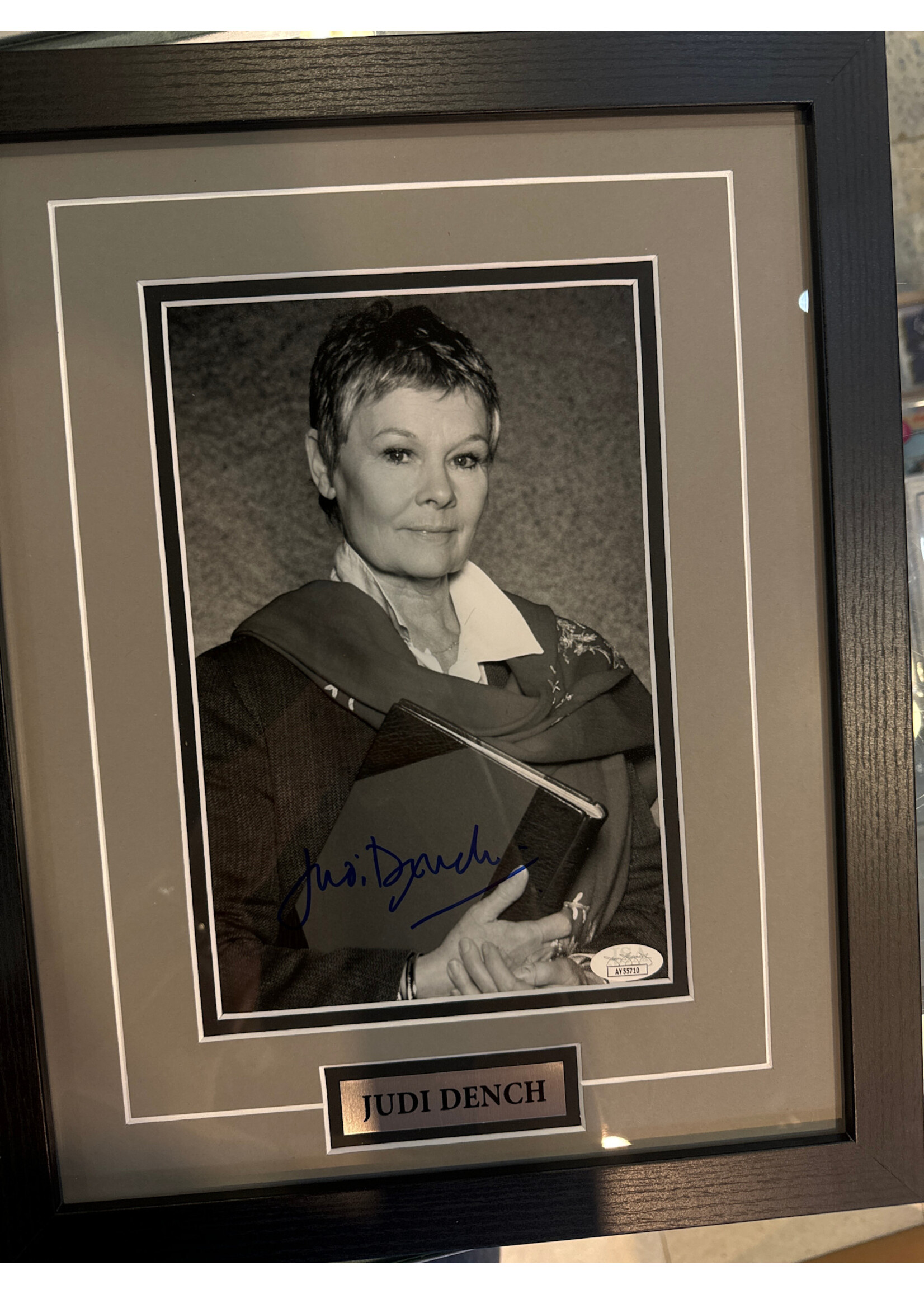 Judi Dench 8x10