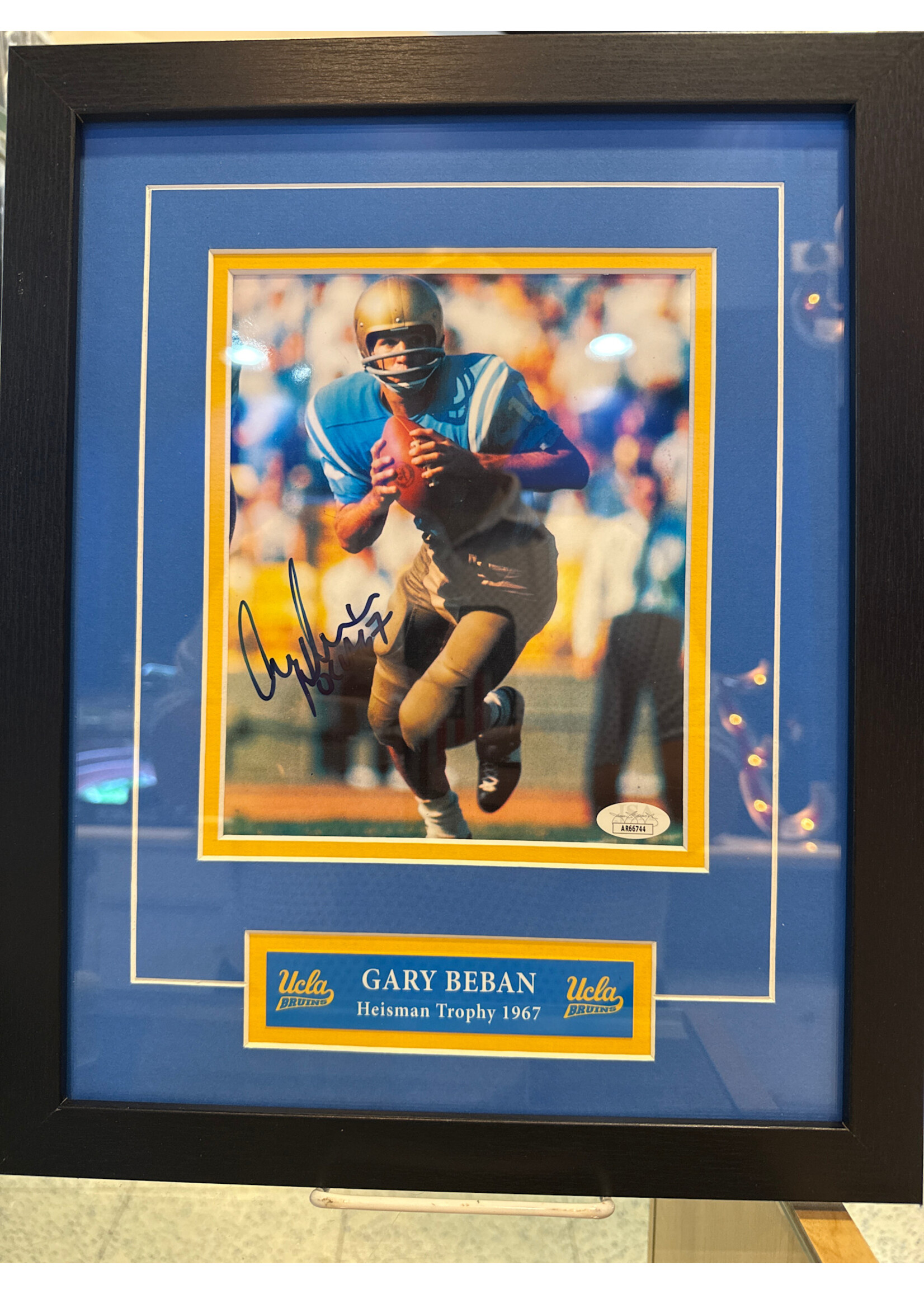 Picture Gary Beban 8x10