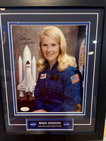 Picture Rhea Seddon 8x10