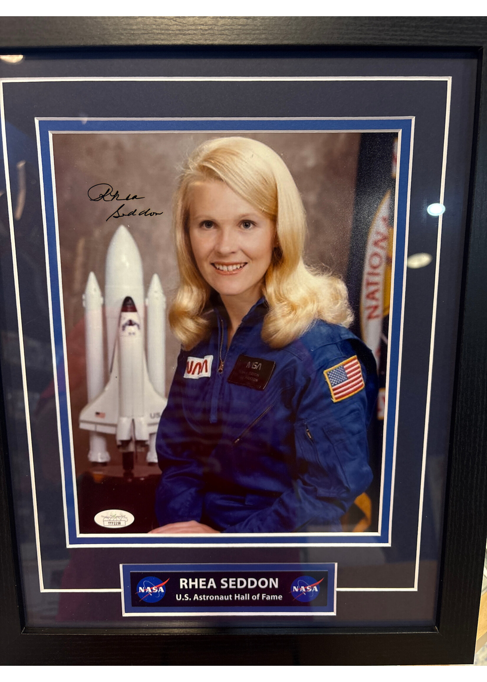 Picture Rhea Seddon 8x10