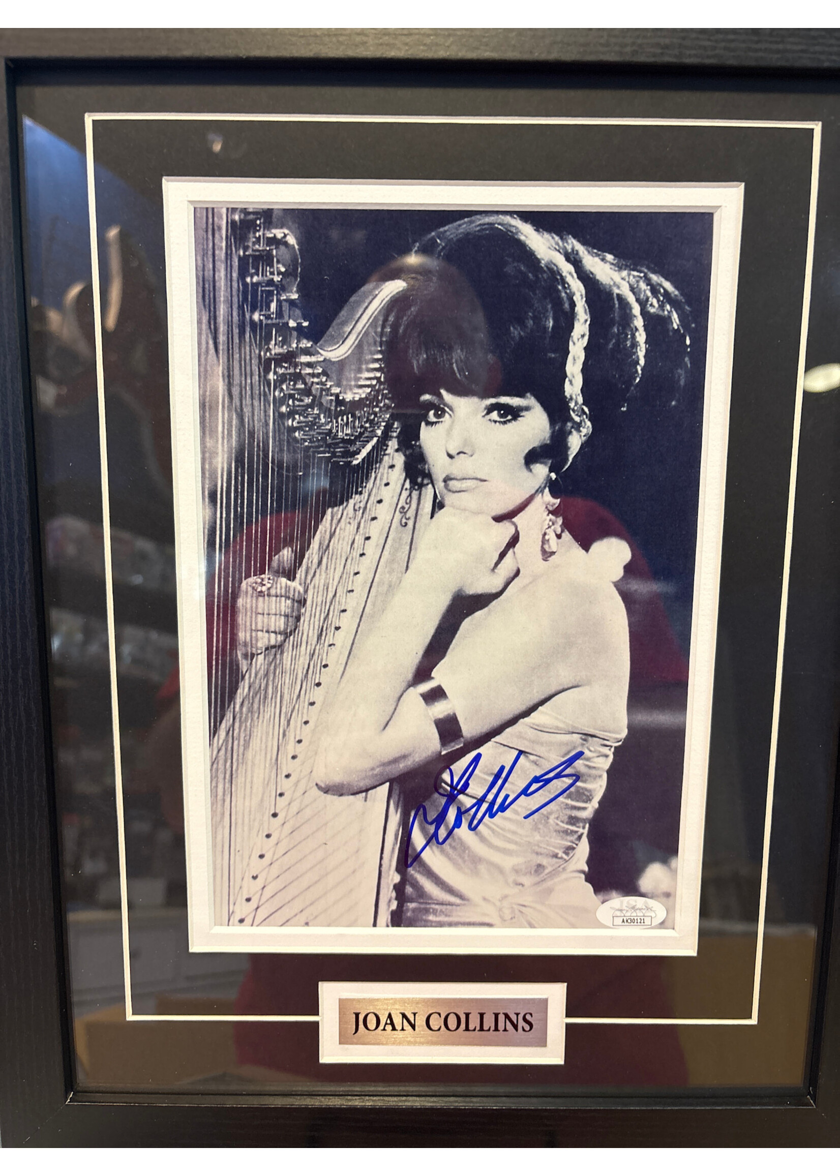 Joan Collins 8x10